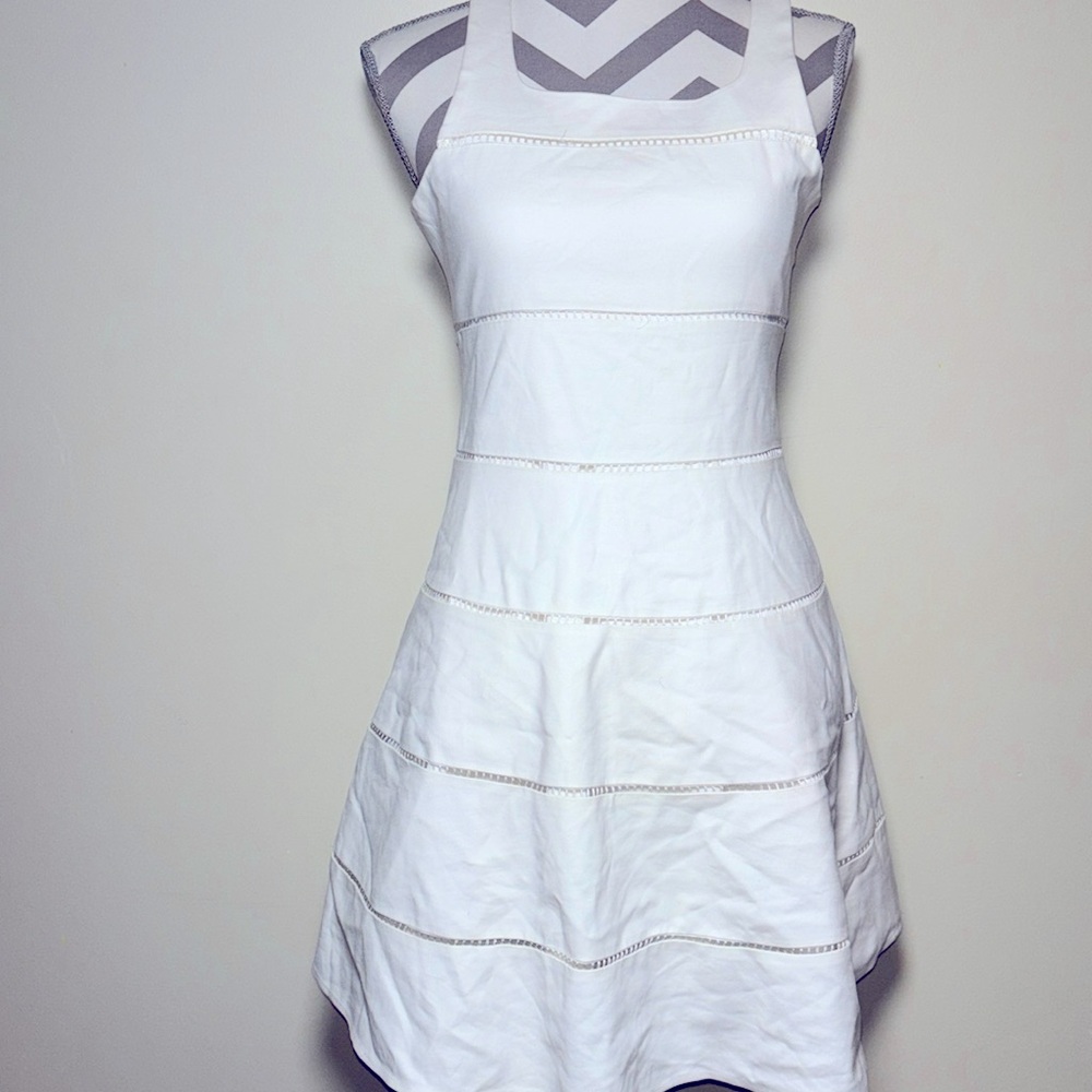 Parker brand woman’s above knee dress